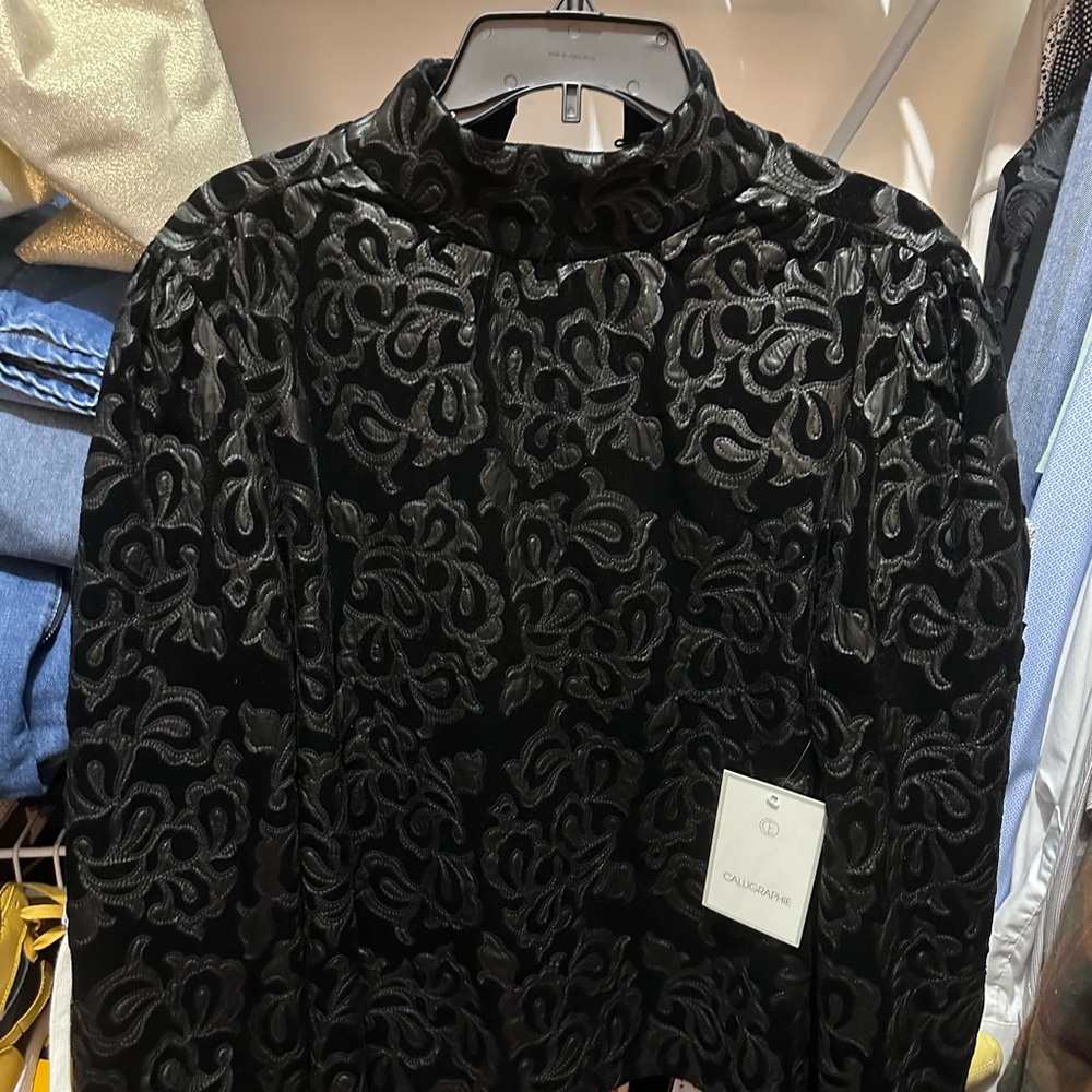 Elegant Black Turtleneck Sweater by Unknown Brand